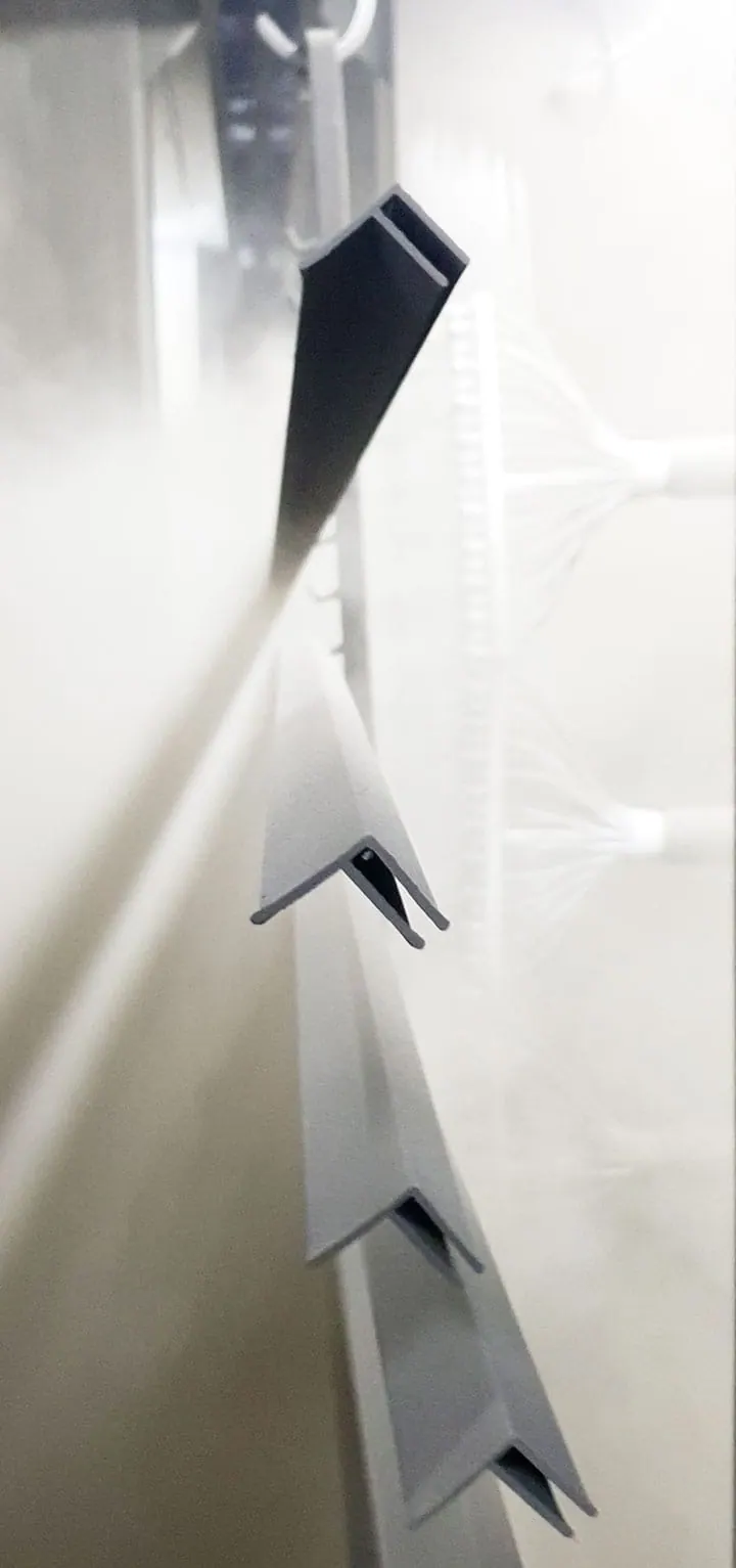 Powder-coated aluminum profiles